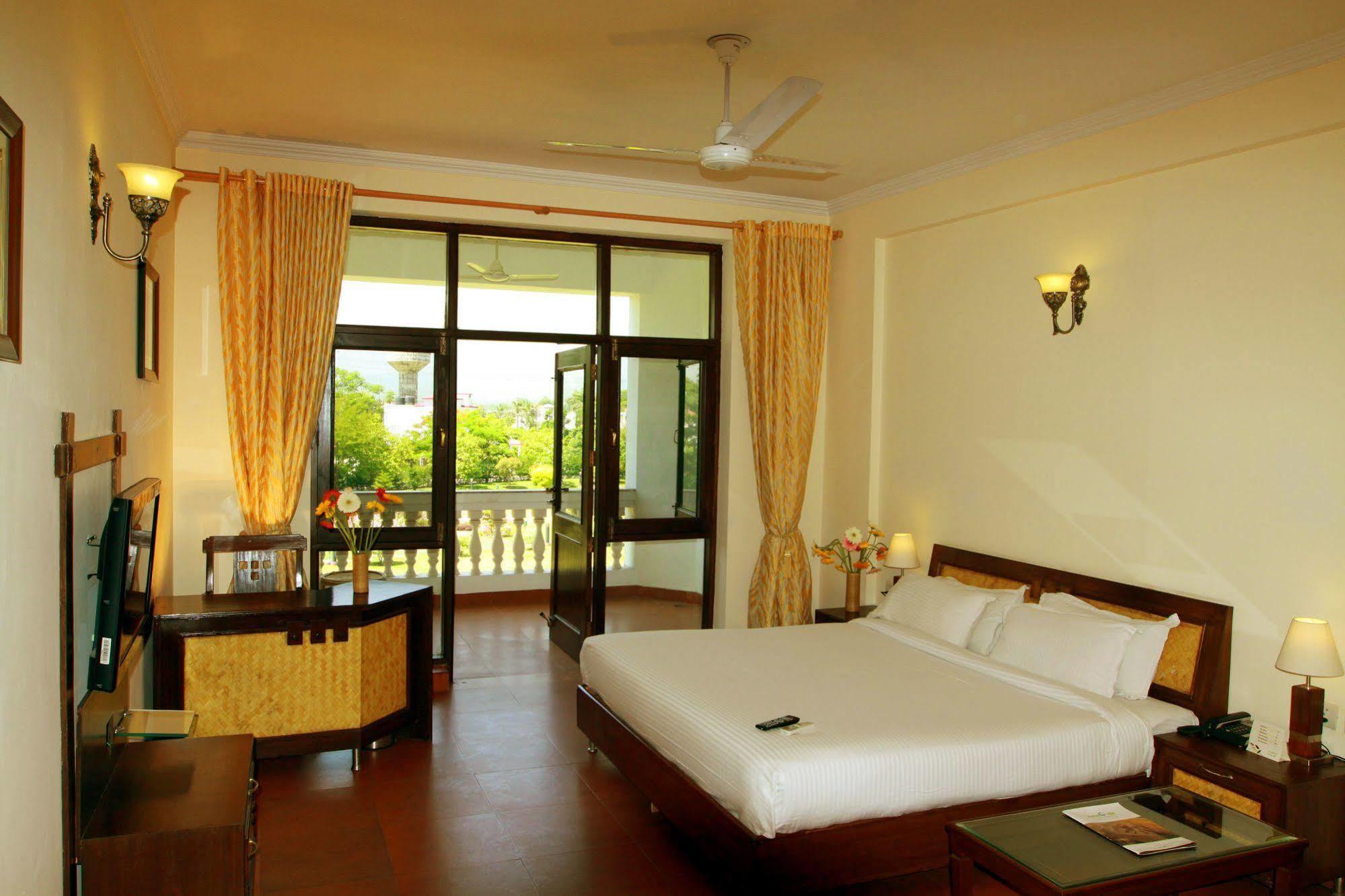 فندق Rishīkeshفي  Naturoville Ayurvedic And Yoga Retreat المظهر الخارجي الصورة